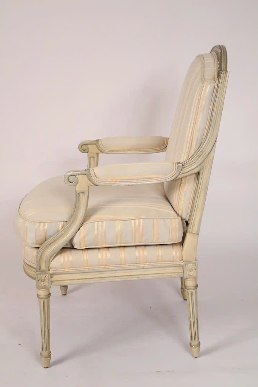 GHẾ CỔ ĐIỂN AMRCHAIR LOUIS 16 - BỌC VẢI THEO YÊU CẦU